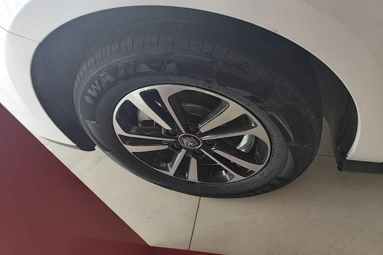 Used BYD Qin PLUS 2026 DM-i 128KM Progressive Model Left Front Wheel Hub