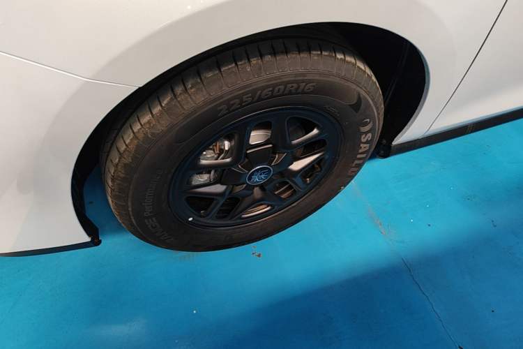 Used BYD Qin PLUS 2026 DM-i 128KM Progressive Model Left Front Wheel Hub
