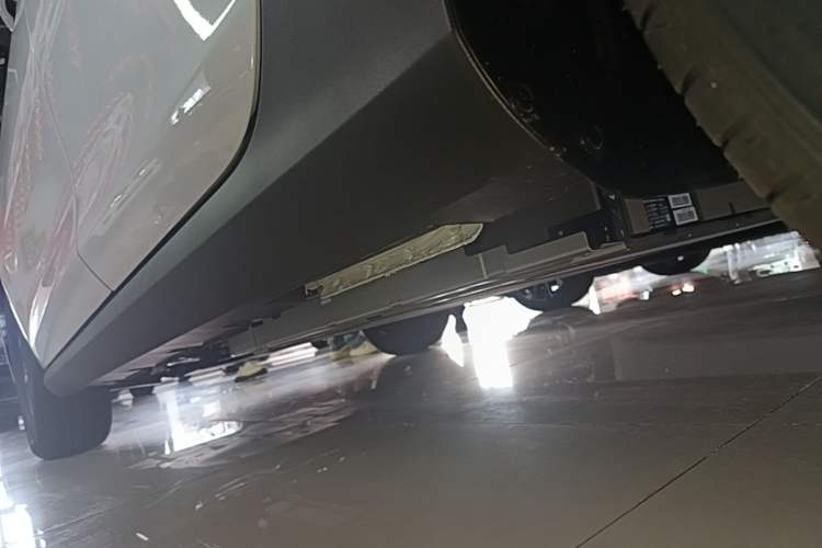 Used BYD Qin PLUS 2026 DM-i 128KM Progressive Model Left Side Sill