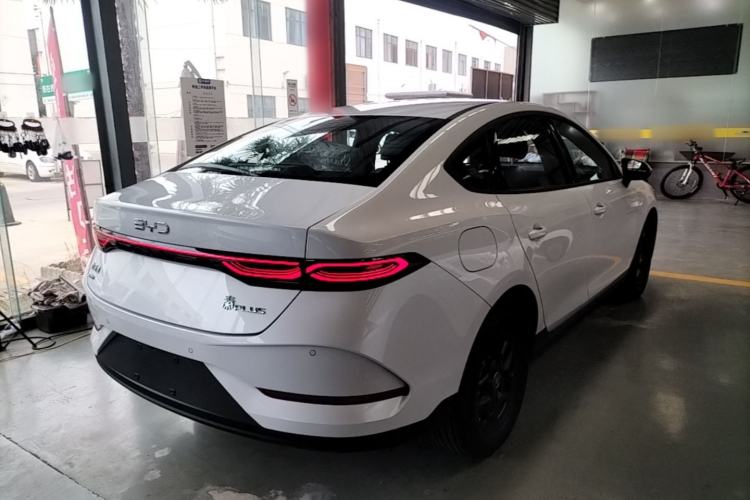 Used BYD Qin PLUS 2026 DM-i 128KM Progressive Model Rear Right 45 Deg