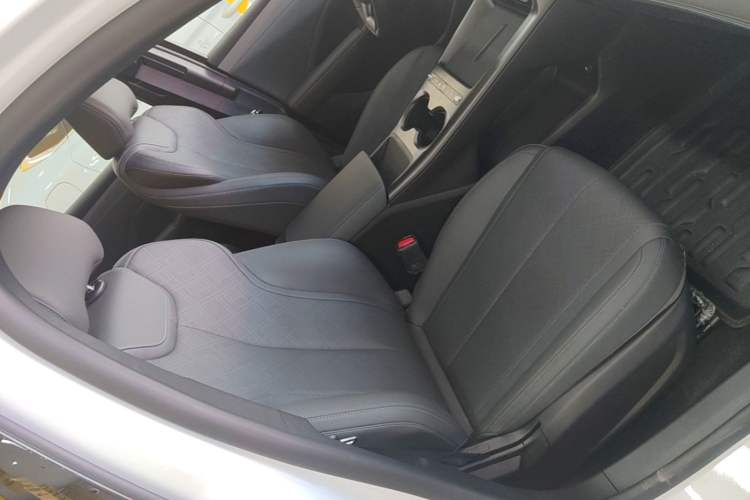 Used BYD Qin PLUS 2026 DM-i 210KM Progressive Model Right Front Seat