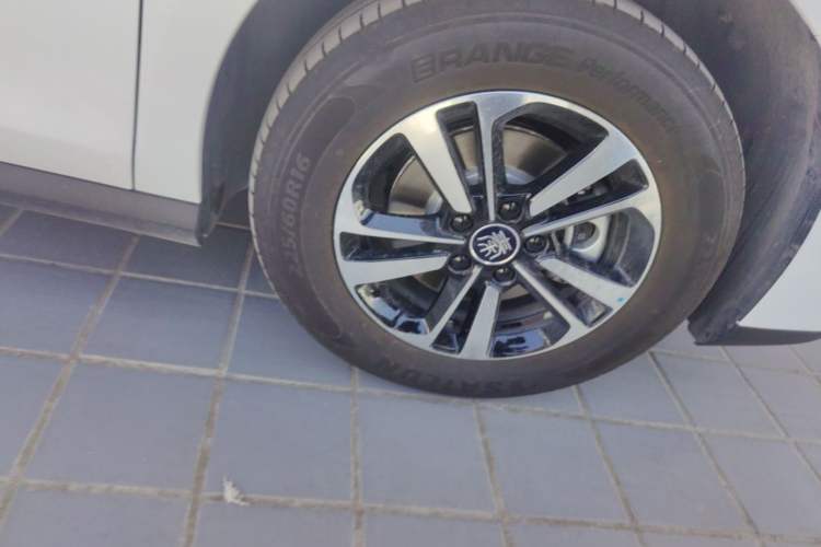 Used BYD Qin PLUS 2026 DM-i 210KM Progressive Model Right Front Wheel Hub