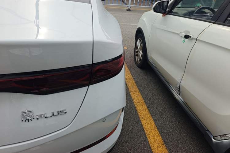 Used BYD Qin PLUS 2026 DM-i 210KM Progressive Model Right Rear Taillight