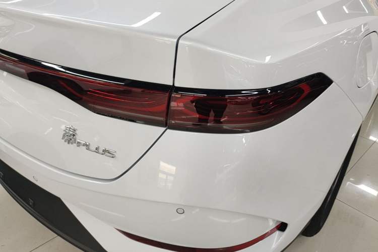 Used BYD Qin PLUS 2026 DM-i 128KM Progressive Model Right Rear Taillight