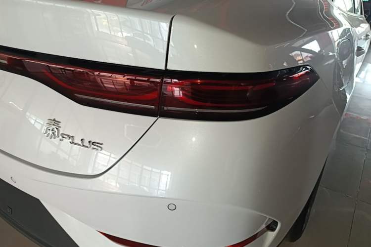 Used BYD Qin PLUS 2026 DM-i 128KM Progressive Model Right Rear Taillight