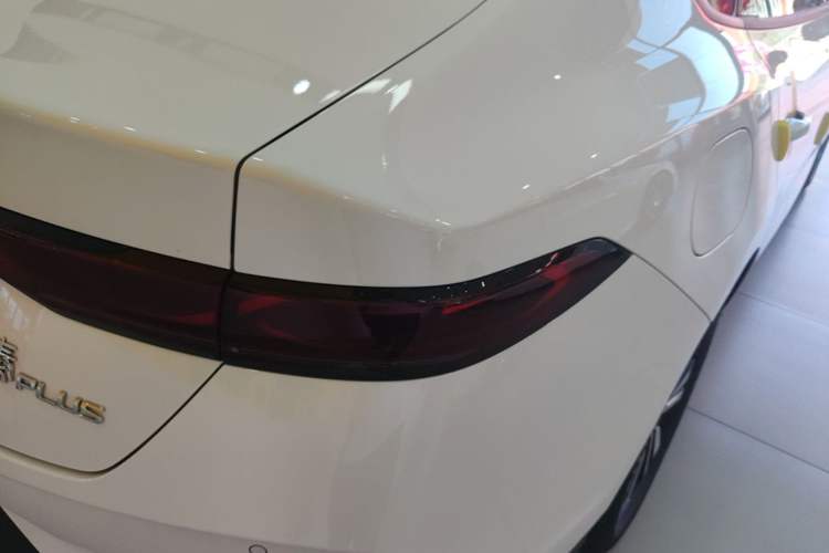 Used BYD Qin PLUS 2026 DM-i 210KM Progressive Model Right Rear Taillight