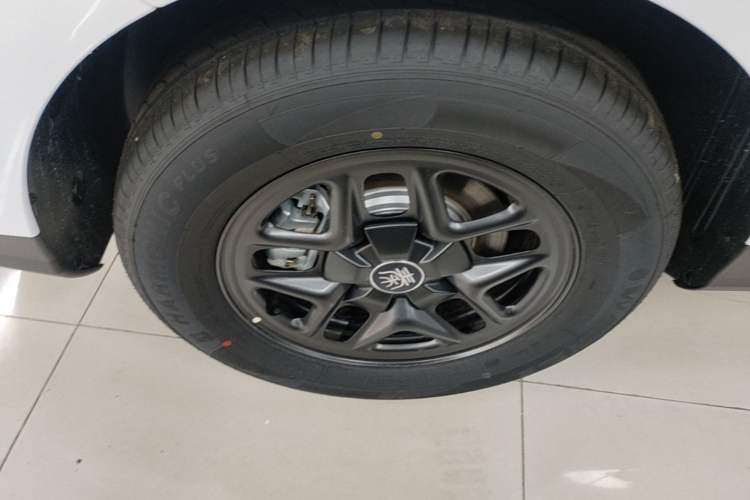 Used BYD Qin PLUS 2026 DM-i 128KM Progressive Model Right Rear Wheel Hub