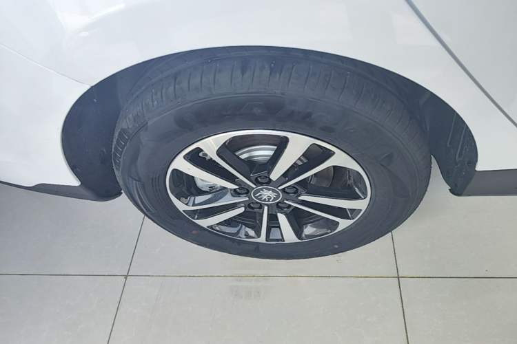 Used BYD Qin PLUS 2026 DM-i 128KM Progressive Model Right Rear Wheel Hub