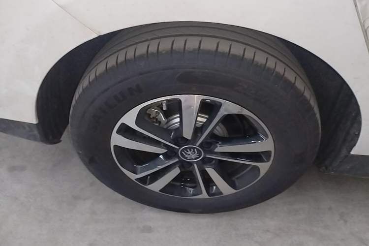 Used BYD Qin PLUS 2026 Model DM-i 210KM Beyond Version Right Rear Wheel Hub