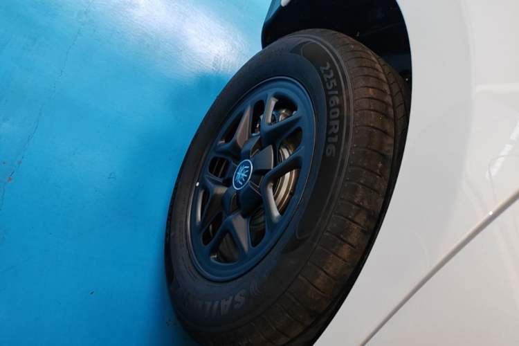 Used BYD Qin PLUS 2026 DM-i 128KM Progressive Model Right Rear Wheel Hub