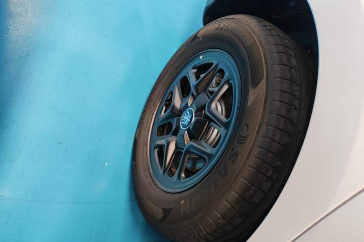 Used BYD Qin PLUS 2026 DM-i 128KM Progressive Model Right Rear Wheel Hub