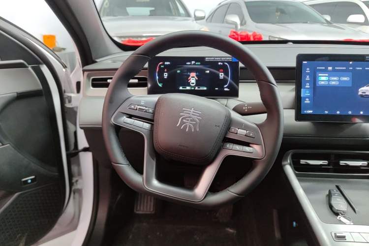 Used BYD Qin PLUS 2026 DM-i 128KM Progressive Model Steering Wheel