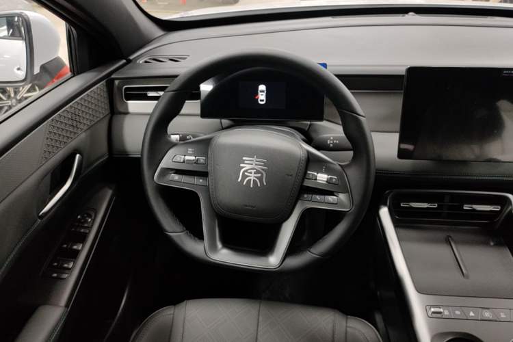 Used BYD Qin PLUS 2026 DM-i 128KM Progressive Model Steering Wheel