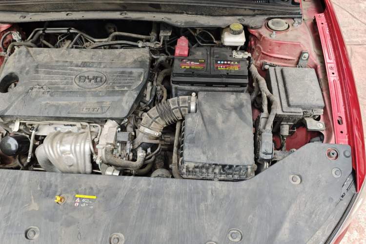 Used BYD Qin Pro 2020 Beyond Edition 1.5TI Automatic Prestige Version Engine Bay Left