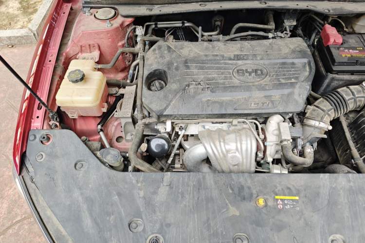 Used BYD Qin Pro 2020 Beyond Edition 1.5TI Automatic Prestige Version Engine Bay Right