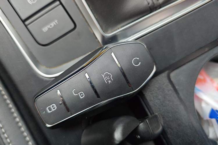 Used BYD Qin Pro 2020 Beyond Edition 1.5TI Automatic Prestige Version Vehicle Key
