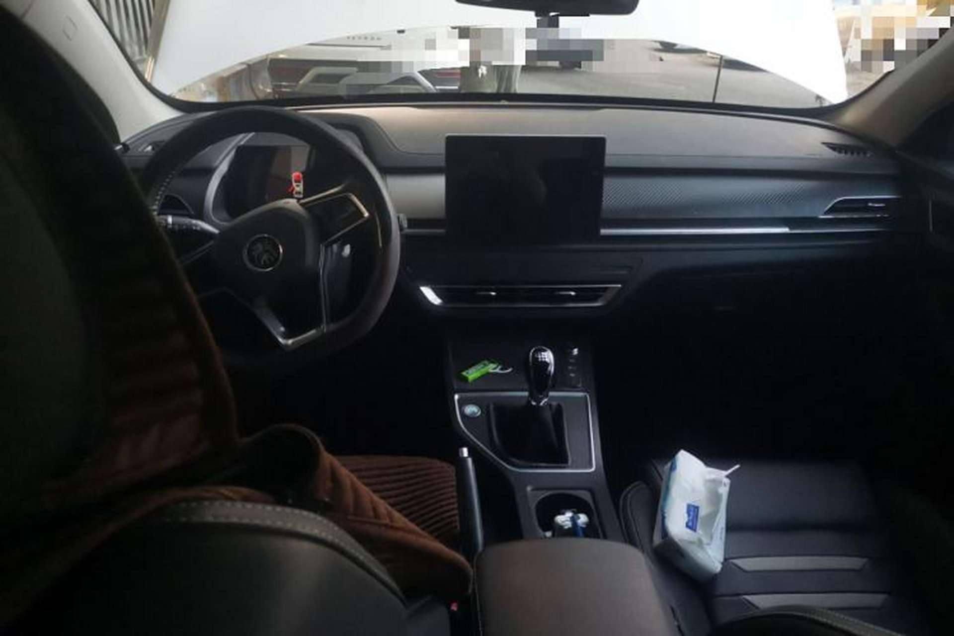 Used BYD Qin Pro 2020 Beyond Edition 1.5TI Manual Luxury Version Center Console