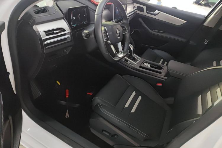 Used BYD Qin Pro 2020 Beyond Edition 1.5TI Automatic Flagship Version Driver Seat