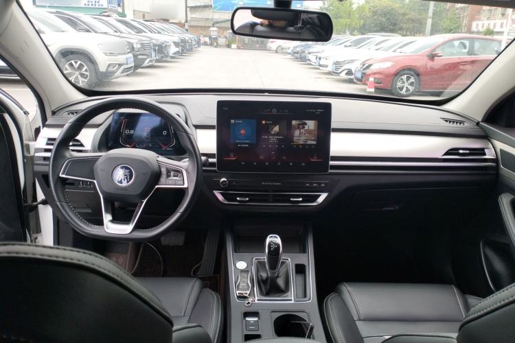 Used BYD Qin Pro 2018 1.5TI Automatic Smart Connect FENGSHANG Model Center Console