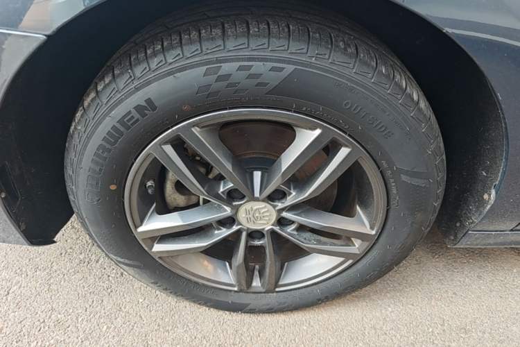Used BYD Qin Pro 2018 1.5TI Automatic Smart Connect FENGSHANG Model Exterior 4