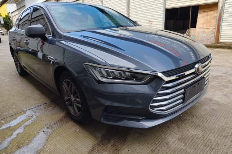 Used BYD Qin Pro 2018 1.5TI Automatic Smart Connect Fendong Model Front Right 45 Deg
