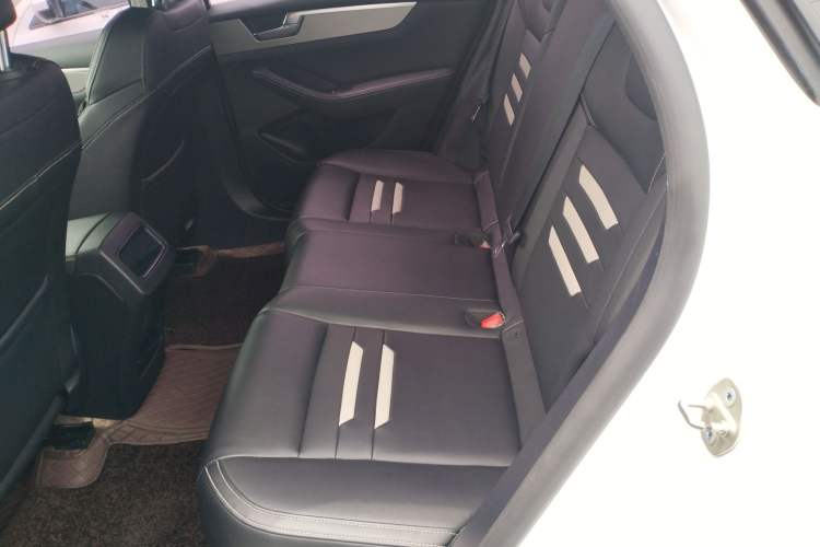 Used BYD Qin Pro 2018 1.5TI Automatic Smart Connect FENGSHANG Model Left Rear Seat