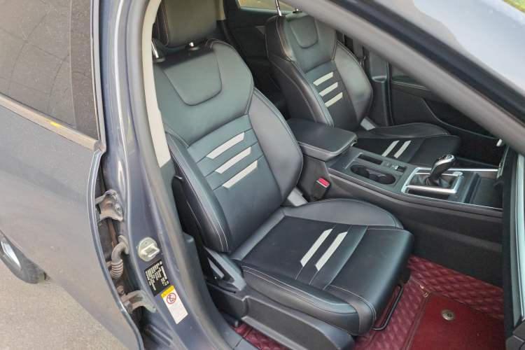 Used BYD Qin Pro 2018 1.5TI Automatic Smart Connect FENGSHANG Model Right Front Seat