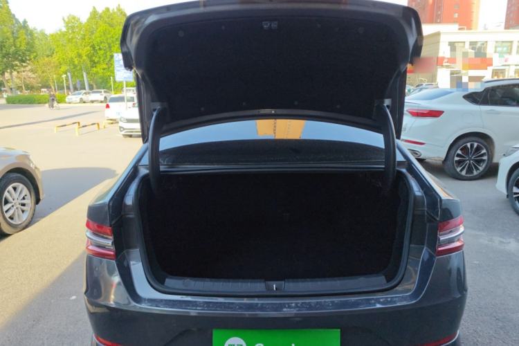 Used BYD Qin Pro 2018 1.5TI Automatic Smart Connect FENGSHANG Model Trunk