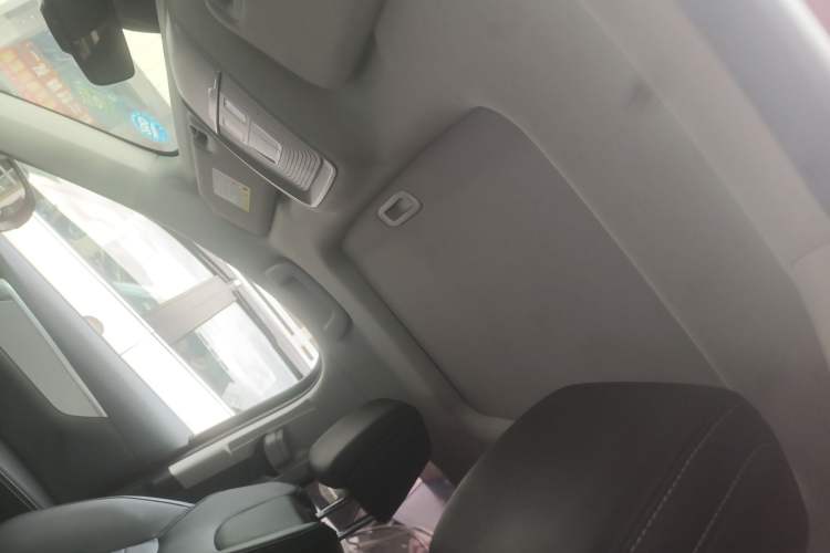 Used BYD Qin Pro 2018 1.5TI Automatic Smart Connect Luxury Edition Headliner