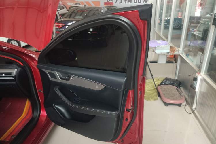 Used BYD Qin Pro 2018 1.5L Manual SmartConnect Fendong Model Interior 5