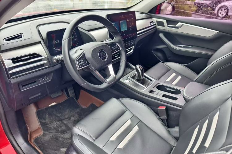 Used BYD Qin Pro 2018 1.5TI Automatic Smart Connect Luxury Edition Interior 5