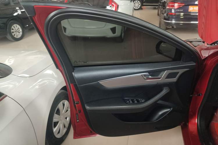 Used BYD Qin Pro 2018 1.5L Manual SmartConnect Fendong Model Interior 7