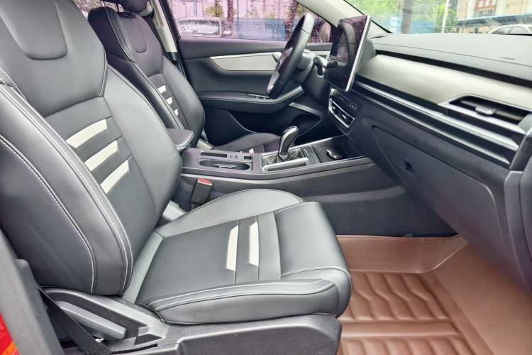 Used BYD Qin Pro 2018 1.5TI Automatic Smart Connect Luxury Edition Interior 8