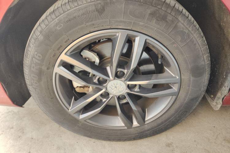 Used BYD Qin Pro 2018 1.5L Manual SmartConnect Fendong Model Left Front Wheel Hub