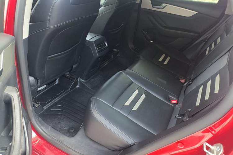 Used BYD Qin Pro 2018 1.5TI Automatic Smart Connect Luxury Edition Left Rear Seat