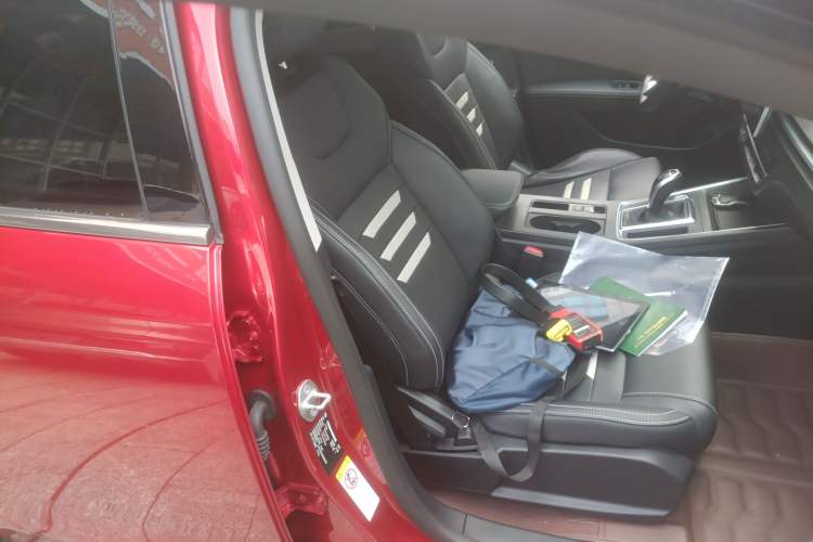 Used BYD Qin Pro 2018 1.5TI Automatic Smart Connect Luxury Edition Right Front Seat