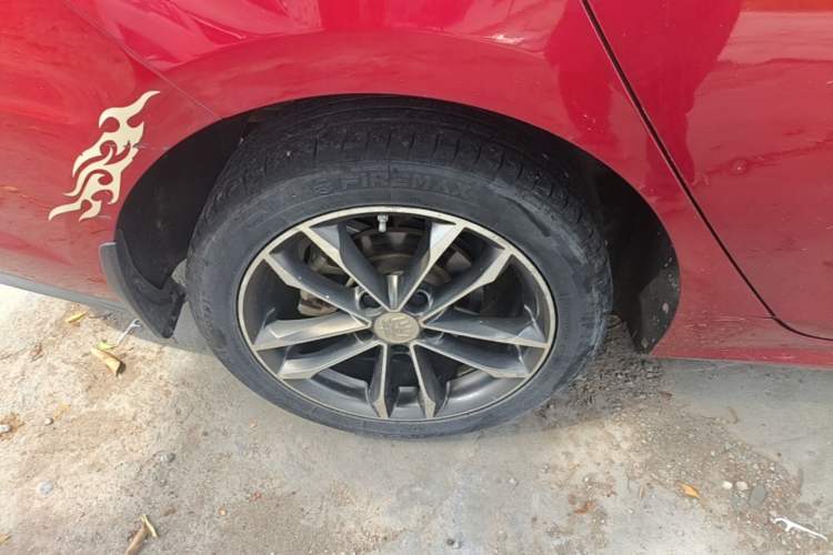 Used BYD Qin Pro 2018 1.5TI Automatic Smart Connect Luxury Edition Right Rear Wheel Hub