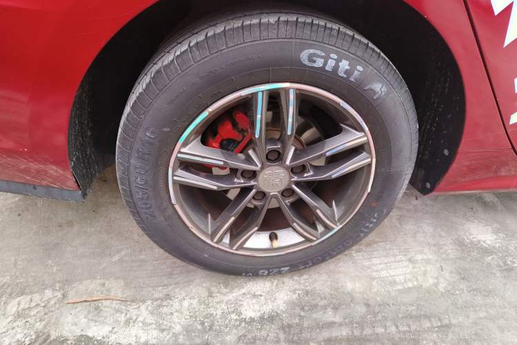 Used BYD Qin Pro 2018 1.5L Manual SmartConnect Fendong Model Right Rear Wheel Hub