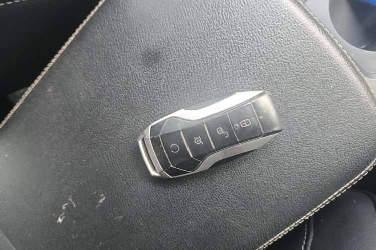 Used BYD Qin Pro 2018 1.5TI Automatic Smart Connect Luxury Edition Vehicle Key
