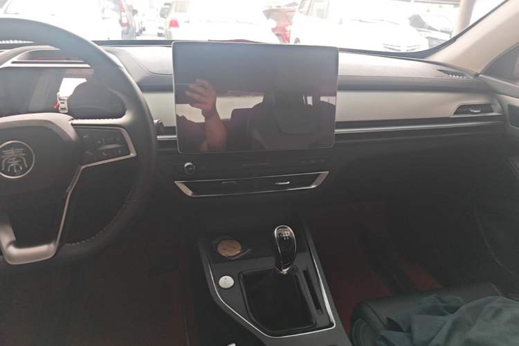 Used BYD Qin Pro 2018 1.5L Manual SmartConnect Fendong Model Audio And AC Panel