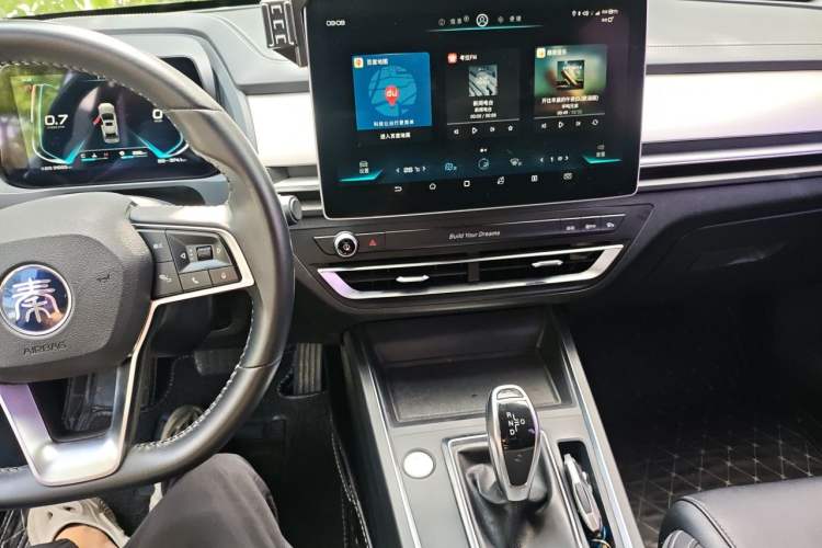 Used BYD Qin Pro 2018 1.5TI Automatic Smart Connect Fendong Model Audio And AC Panel