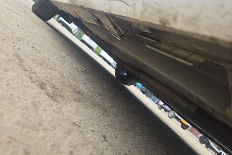Used BYD Qin Pro 2018 1.5L Manual SmartConnect Fendong Model Chassis Front Right