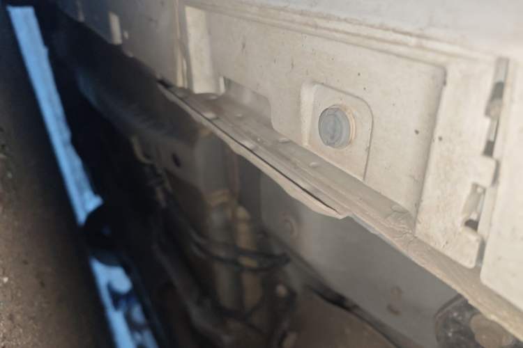 Used BYD Qin Pro 2018 1.5TI Automatic Smart Connect FENGSHANG Model Chassis Rear Left
