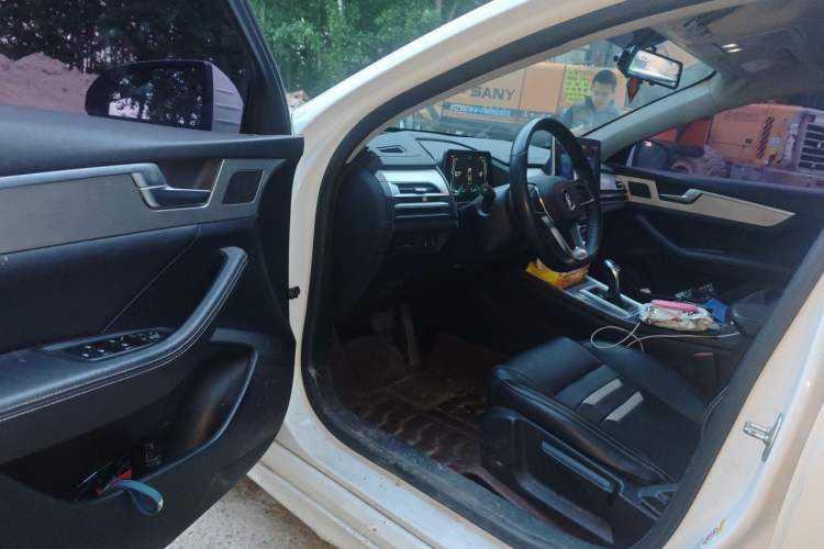 Used BYD Qin Pro 2018 1.5TI Automatic Smart Connect FENGSHANG Model Driver Seat