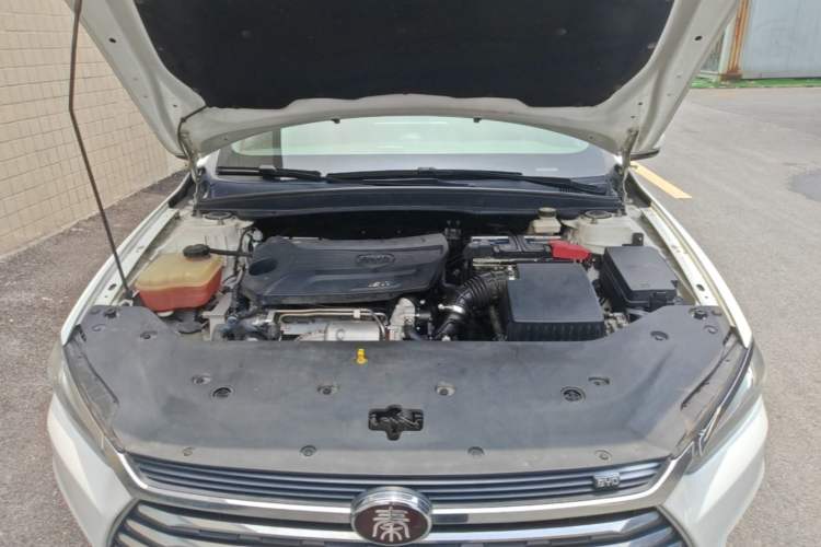 Used BYD Qin Pro 2018 1.5TI Automatic Smart Connect FENGSHANG Model Engine Bay