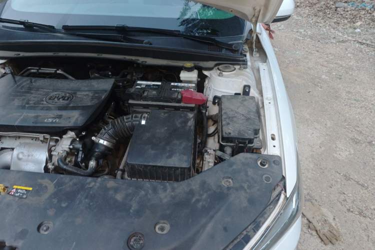 Used BYD Qin Pro 2018 1.5TI Automatic Smart Connect FENGSHANG Model Engine Bay Left