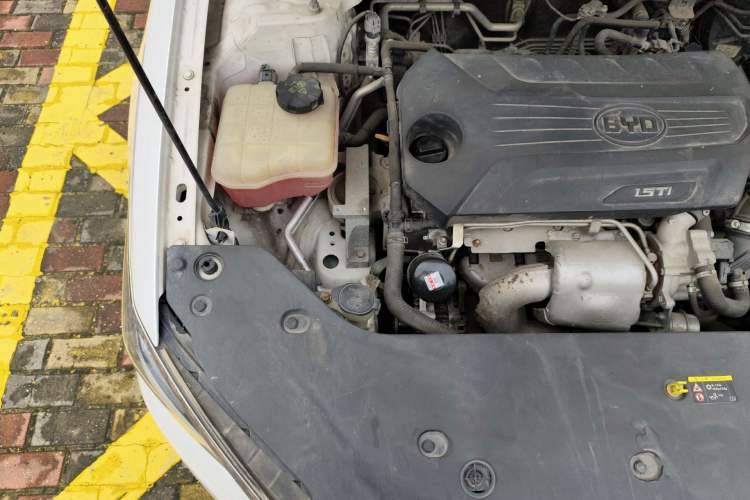 Used BYD Qin Pro 2018 1.5TI Automatic Smart Connect Luxe Model Engine Bay Right