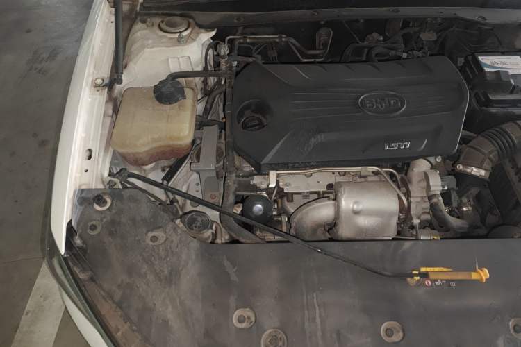Used BYD Qin Pro 2018 1.5TI Automatic Smart Connect Fendong Model Engine Bay Right