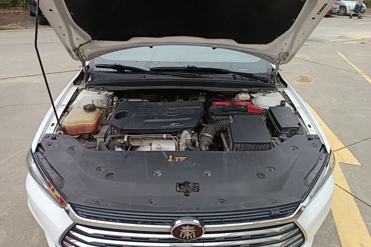 Used BYD Qin Pro 2018 1.5TI Automatic Smart Connect Fendong Model Engine Bay