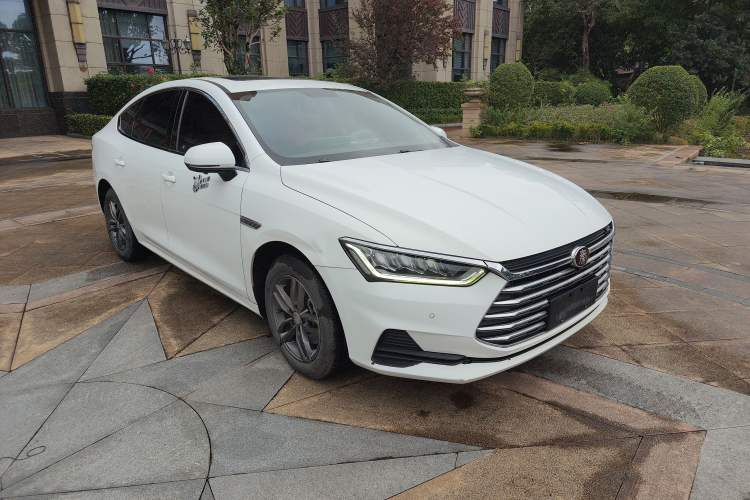 Used BYD Qin Pro 2018 1.5TI Automatic Smart Connect Fendong Model Exterior 2